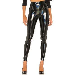 Vinyl Look Shaping Legging